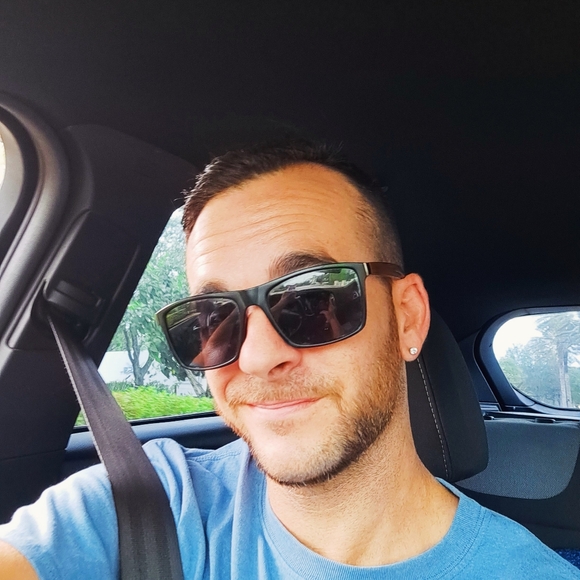 Meet your Posher, Posh - Picture 1 of 1